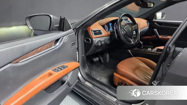 Maserati Ghibli id 3641788 из Кореи 20