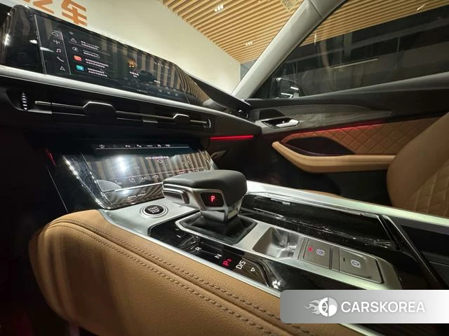 Audi Q6 id 4261864 из Китая 17