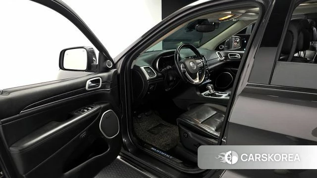 Jeep Grand Cherokee id 3924512 из Кореи 20