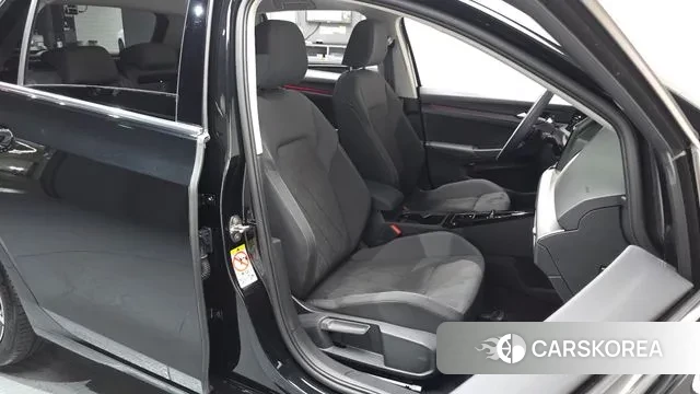 Volkswagen Golf 8th Generation id 3031365 из Кореи 20