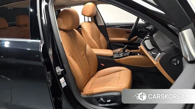 BMW 5 Series (G30) id 3407586 из Кореи 20