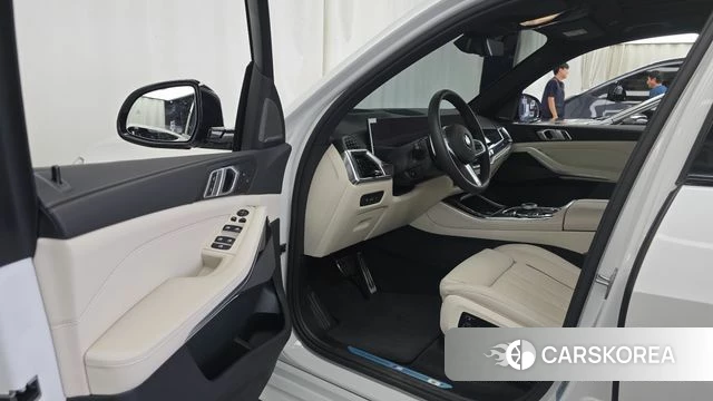 BMW X5 (G05) id 4649552 из Кореи 32