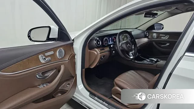 Mercedes-Benz E-Class W213 id 2986762 из Кореи 20