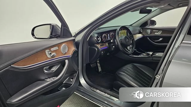 Mercedes-Benz E-Class W213 id 4225749 из Кореи 20