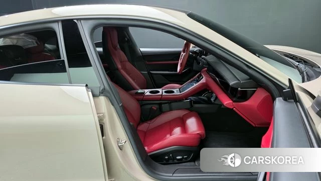 Porsche Taycan id 3842387 из Кореи 20