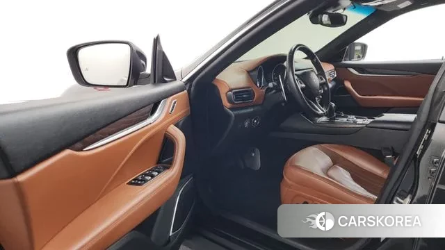 Maserati Levante id 3682607 из Кореи 20