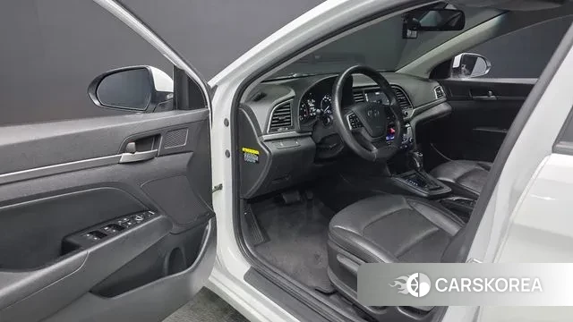 Hyundai Avante AD id 3413291 из Кореи 20