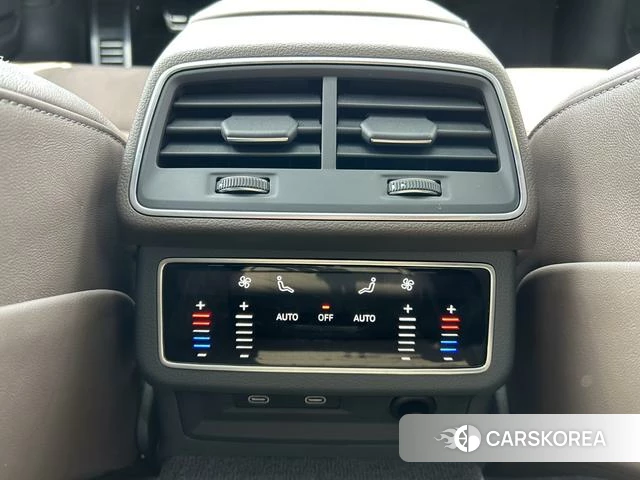 Audi A7L id 4260609 из Китая 15