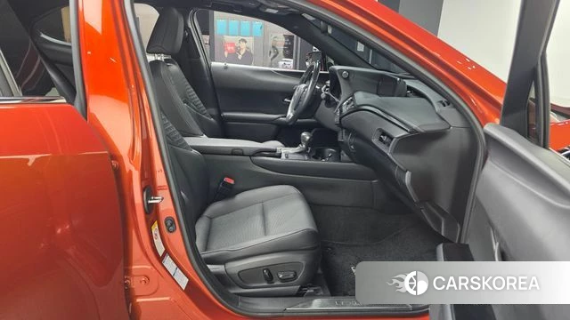 Lexus UX250h id 4430158 из Кореи 33