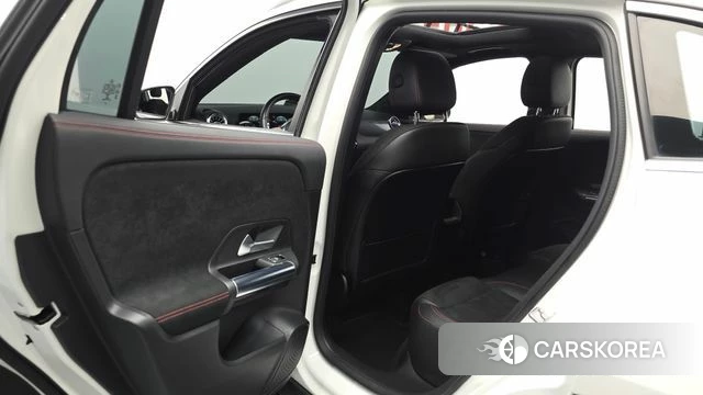 Mercedes-Benz GLA - Class H247 id 4567812 из Кореи 30