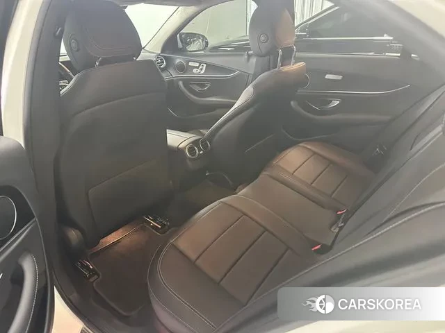 Mercedes-Benz E-Class W213 id 3296880 из Кореи 17