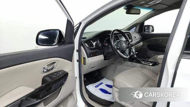 Kia The New Carnival id 4378086 из Кореи 30