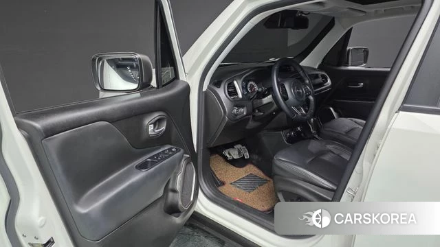 Jeep Renegade id 3916944 из Кореи 20