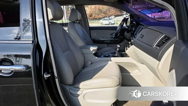 Kia The New Carnival id 3578732 из Кореи 20