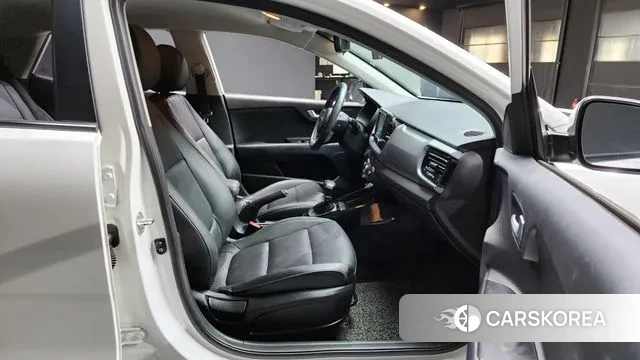 Kia Stonic id 3055744 из Кореи 20