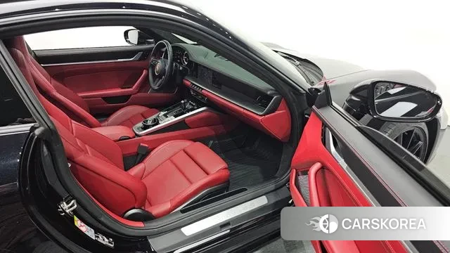 Porsche 911(992) id 3592903 из Кореи 20