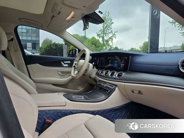 Mercedes-Benz E-class id 4276860 из Китая 21