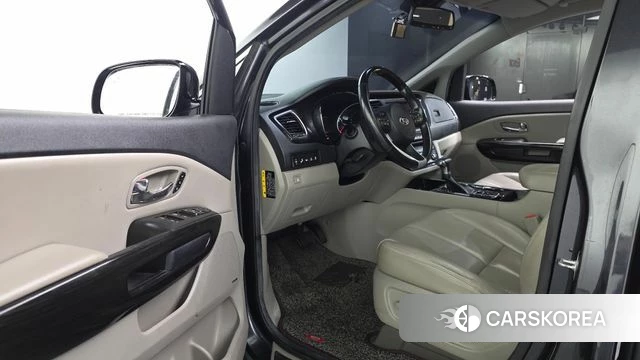 Kia The New Carnival id 4677932 из Кореи 33