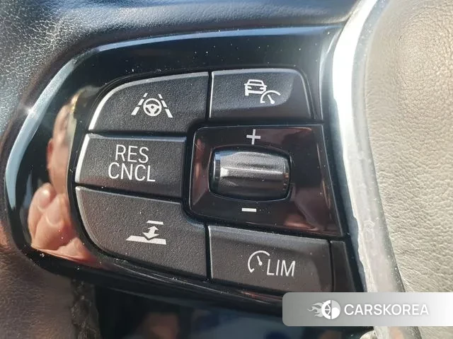 BMW 5 Series (G30) id 3403307 из Кореи 20