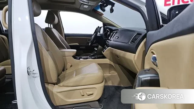 Kia The New Carnival id 2971414 из Кореи 20