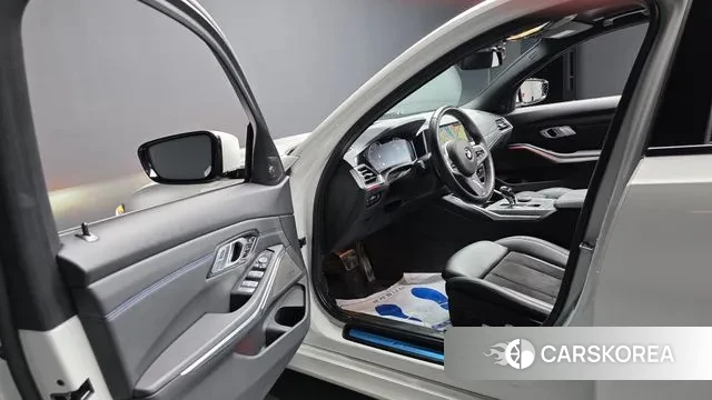 BMW 3 Series (G20) id 3771688 из Кореи 20