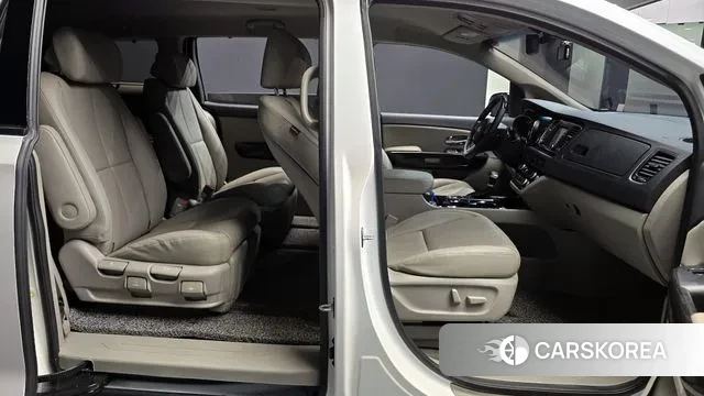 Kia The New Carnival id 3588408 из Кореи 20