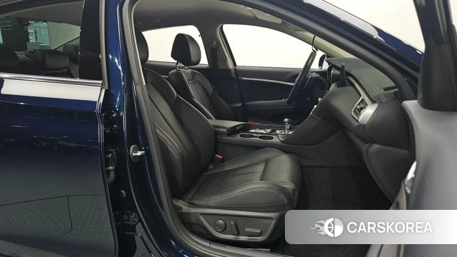 Genesis The New G70 id 3827680 из Кореи 20