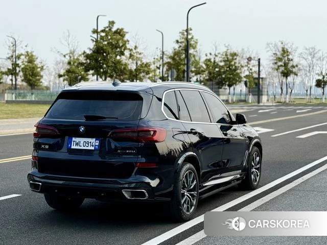 BMW X5 id 4241026 из Китая 17