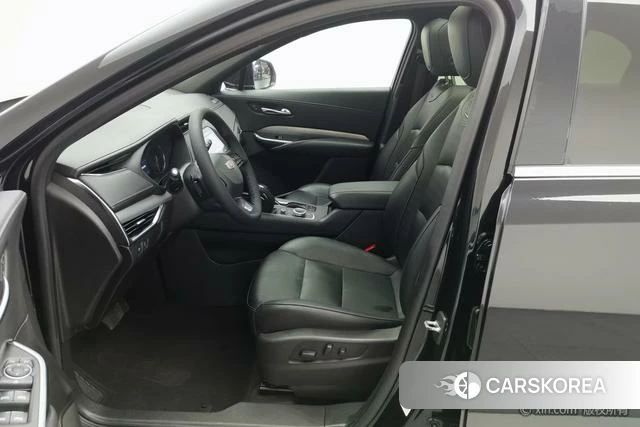 Cadillac XT4 id 4211479 из Китая 24