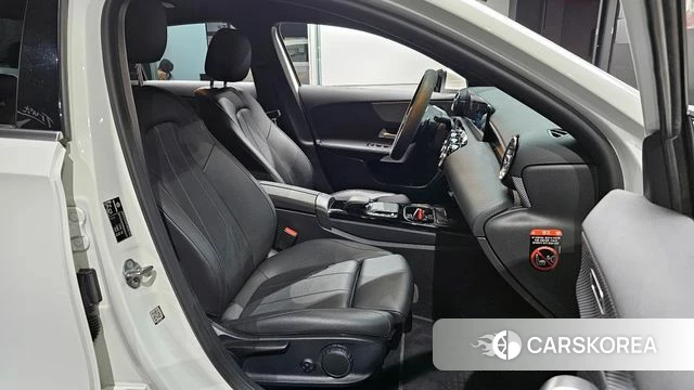 Mercedes-Benz A-Class W177 id 3852508 из Кореи 20