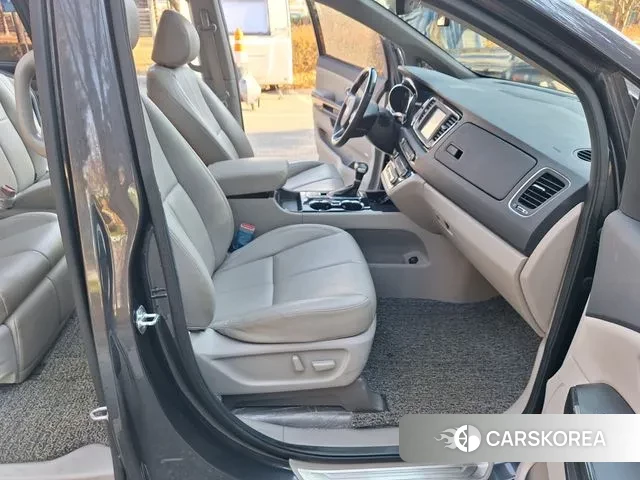 Kia The New Carnival id 3449284 из Кореи 20