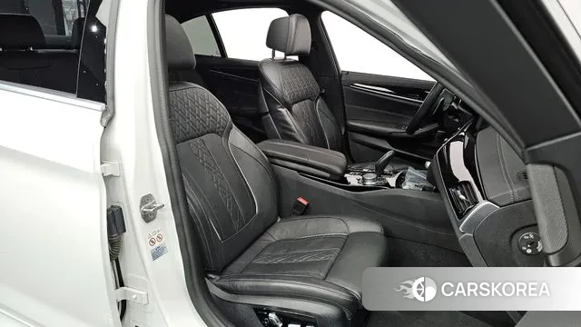 BMW 5 Series (G30) id 3488906 из Кореи 20