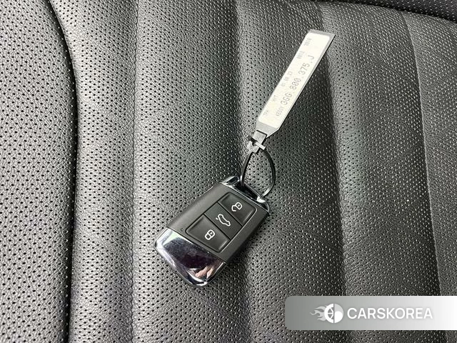 Volkswagen CC id 4299697 из Китая 20