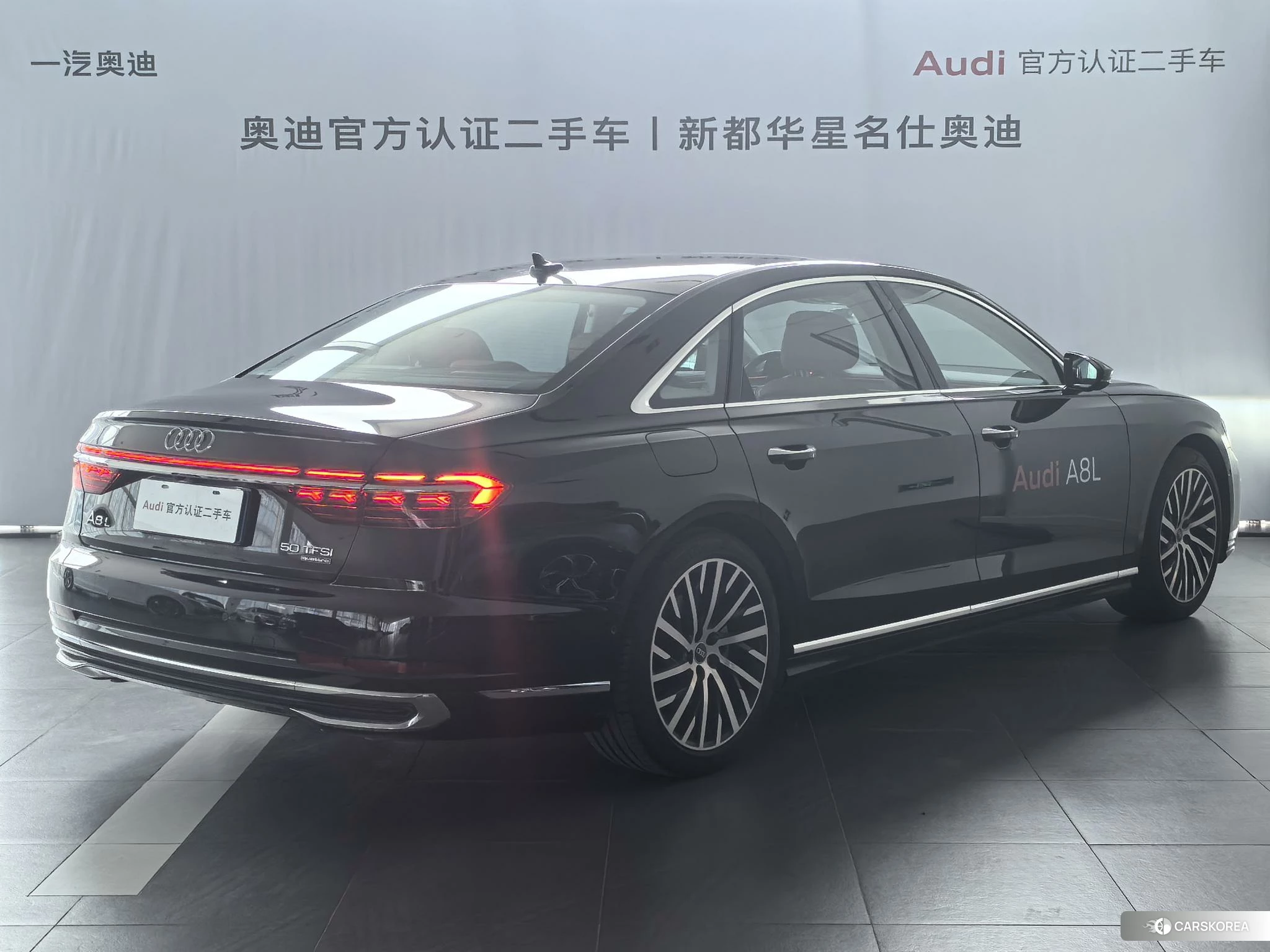 Audi A8 id 4454085 из Китая 17
