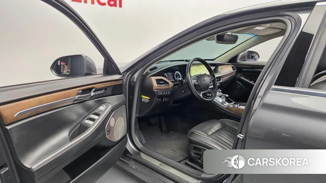 Genesis G90 id 4625904 из Кореи 37