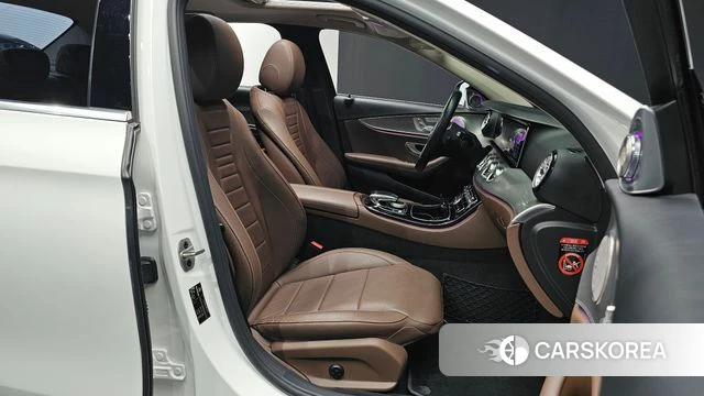 Mercedes-Benz E-Class W213 id 4225387 из Кореи 33