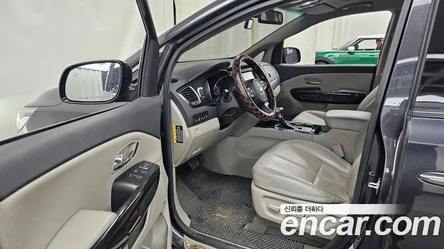 Kia The New Carnival id 2435992 из Кореи 20