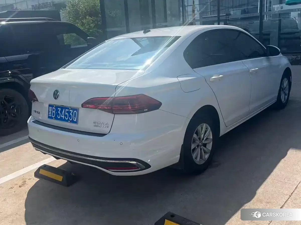 Volkswagen Bora id 4644562 из Китая 14