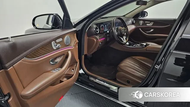 Mercedes-Benz E-Class W213 id 3728365 из Кореи 20