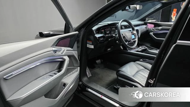 Audi e-Tron id 4202210 из Кореи 34