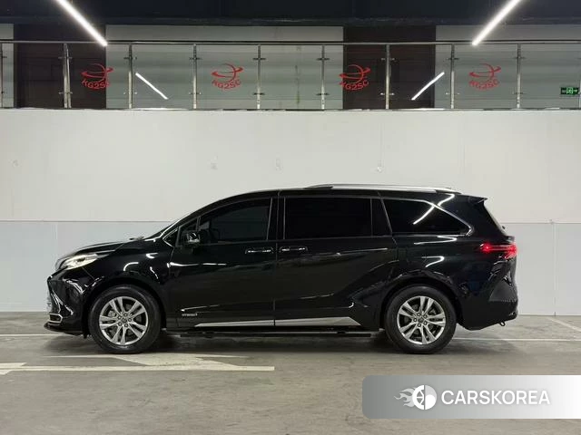 Toyota Saina id 4272904 из Китая 22