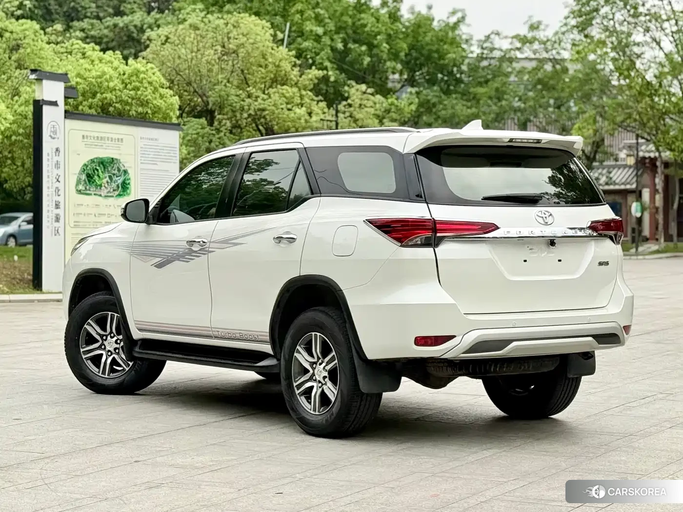 Toyota Fortuner id 4589541 из Китая 29