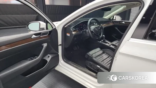 Volkswagen Passat GT (B8) id 3631926 из Кореи 20