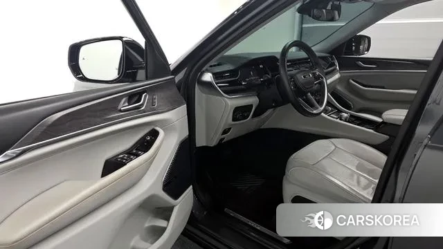 Jeep Grand Cherokee (WL) id 3764281 из Кореи 20