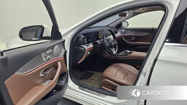 Mercedes-Benz E-Class W213 id 3656636 из Кореи 20