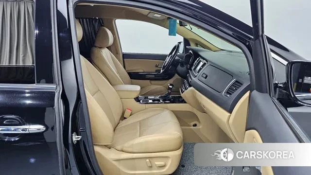 Kia The New Carnival id 3319570 из Кореи 20