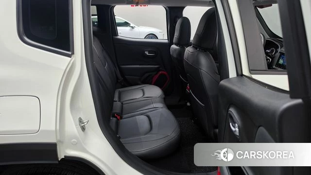 Jeep Renegade id 4683683 из Кореи 33