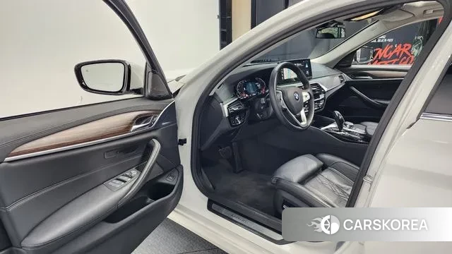 BMW 5 Series (G30) id 3639216 из Кореи 20