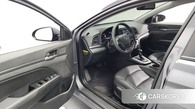 Hyundai Avante AD id 3270543 из Кореи 20