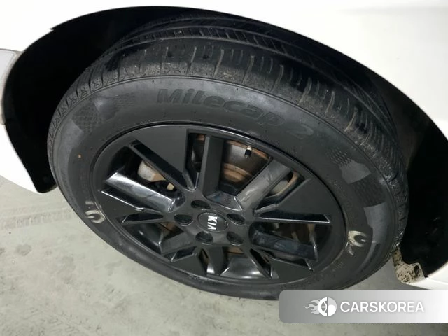 Kia Soul Booster id 4351076 из Кореи 18